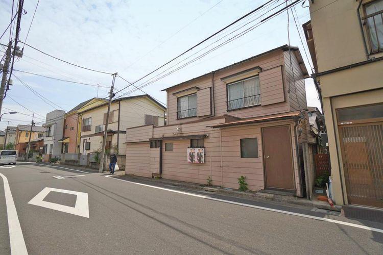 現況写真 第一種低層住居専用地域。落ち着いた住宅が建ち並んでいます。