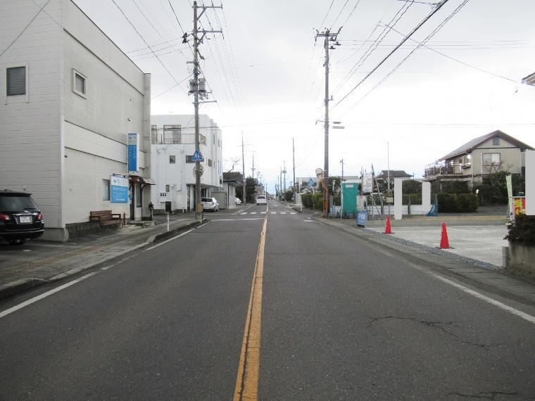 現況写真 【前面道路】南側幅員約10.5m公道