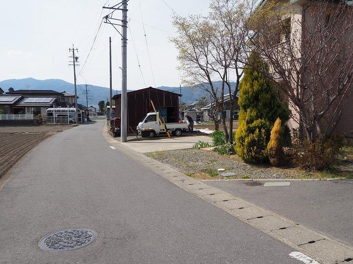 外観写真 前面道路を含む外観