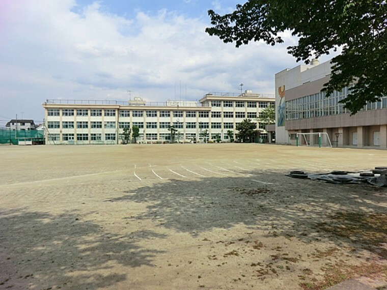 中学校 羽村市立第二中学校