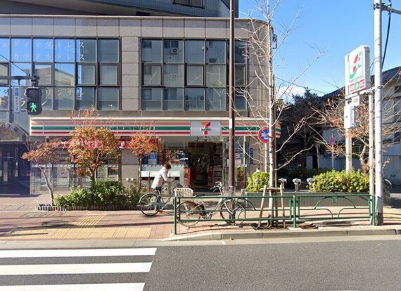 コンビニ セブン-イレブン荒川5丁目店