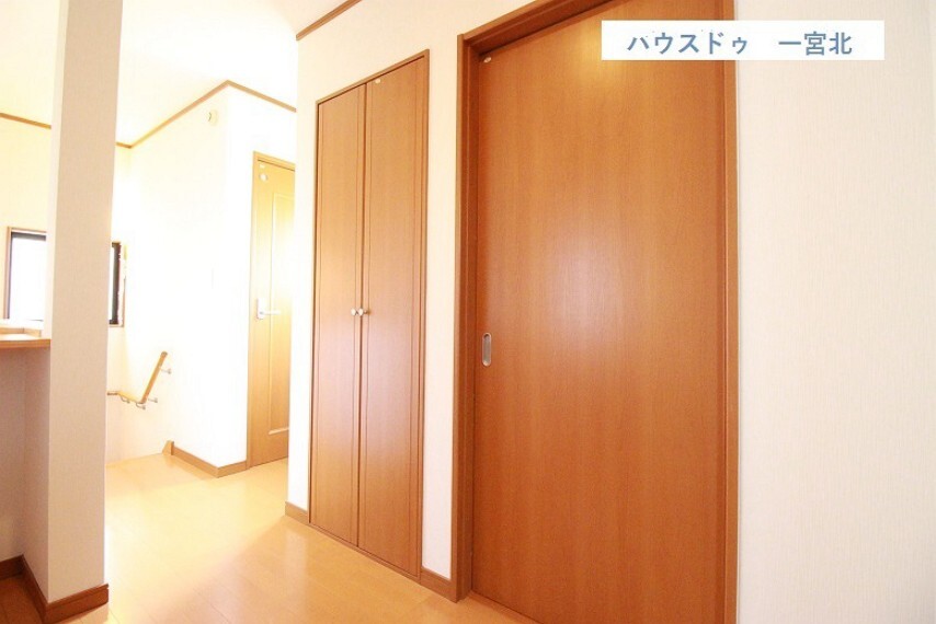 収納 2階には5.8帖の納戸付がございます