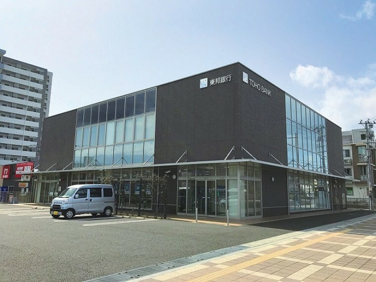 現地から2750m～2920m。　東邦銀行 名取支店　福島県福島市に本店を置く地方銀行です。（約2,920m・徒歩37分）