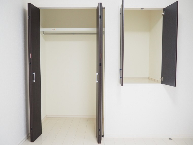 専用部・室内写真 収納 全居室に収納付きでお部屋がスッキリお使いいただけます