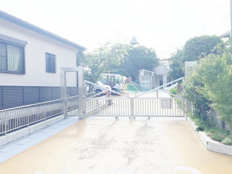 幼稚園・保育園 レオナ第一幼稚園 徒歩8分。
