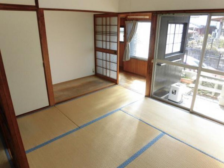 和室 和室4.5帖、1階の和室は続きまでとても広く使えます