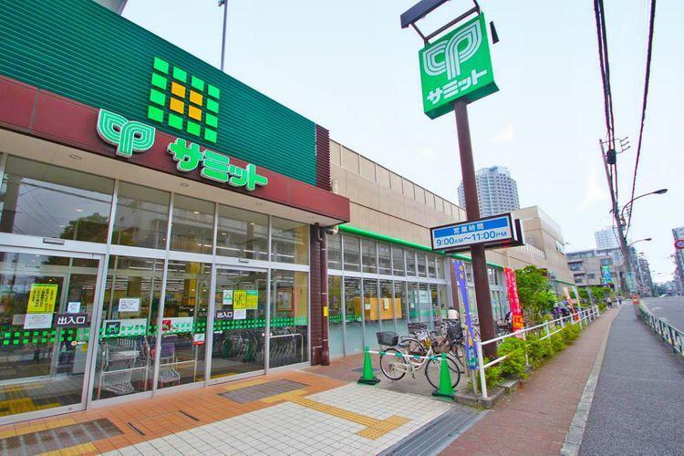 スーパー サミットストア石神井公園店 徒歩2分。