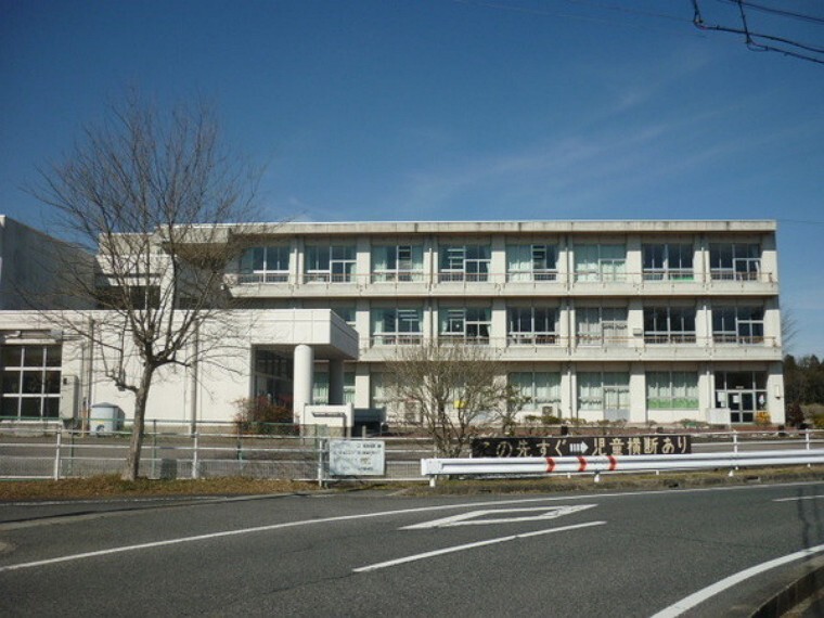 小学校 可児市立南帷子小学校