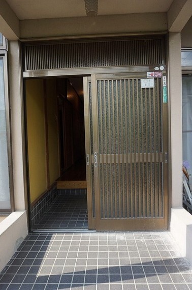 玄関
