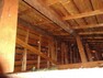 構造・工法・仕様 中古住宅の3大リスクである、雨漏り、主要構造部分の欠陥や腐食、給排水管の漏水や故障を2年間保証します。その前提で屋根裏まで確認の上でリフォームしています。