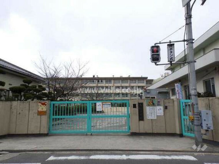 小学校 鳥飼小学校［公立］の外観