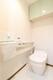 トイレ 温水洗浄便座付きトイレです。収納スペースもあります!