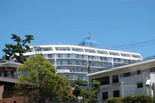 イーズ