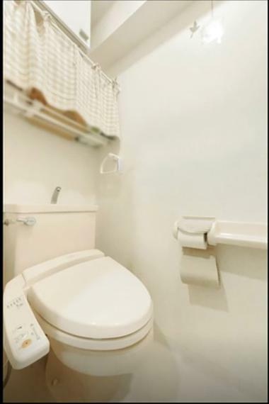 トイレ※お部屋の写真にCGを合成した空室のイメージ画像です。