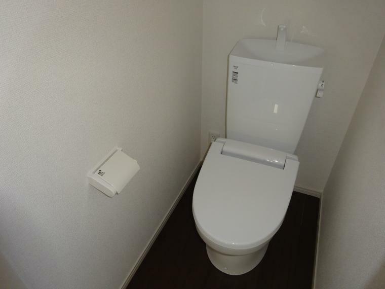 トイレ 2階にもトイレがあります（同仕様）