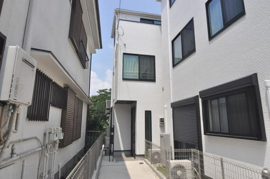 横浜市西区北軽井沢 2ldkの中古一戸建て情報 スマイティ 物件番号 14 横浜市西区北軽井沢 2ldkの中古一戸建て情報 スマイティ 物件番号 14