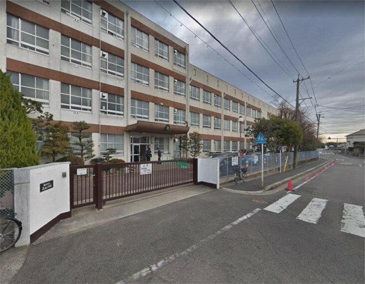 小学校 名古屋市立表山小学校