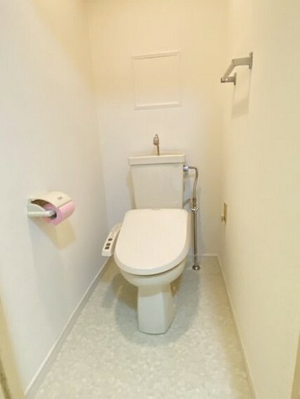トイレ 温水洗浄機能付きのトイレ