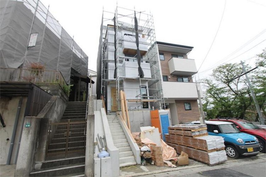 リソラ株式会社