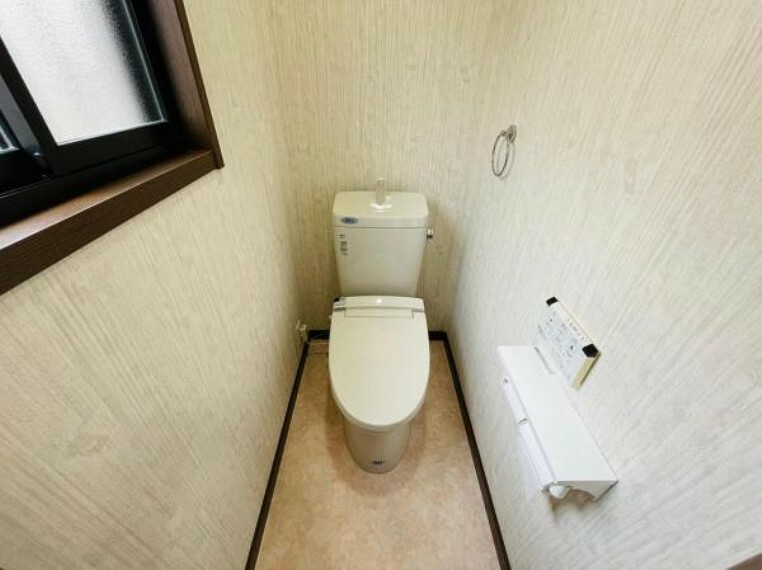 トイレ 快適使用の温水洗浄便座！