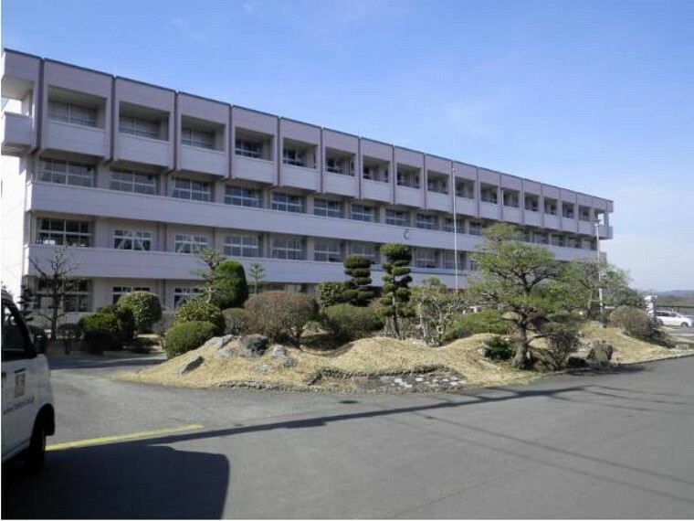 中学校 【中学校】稲田中学校まで5579m