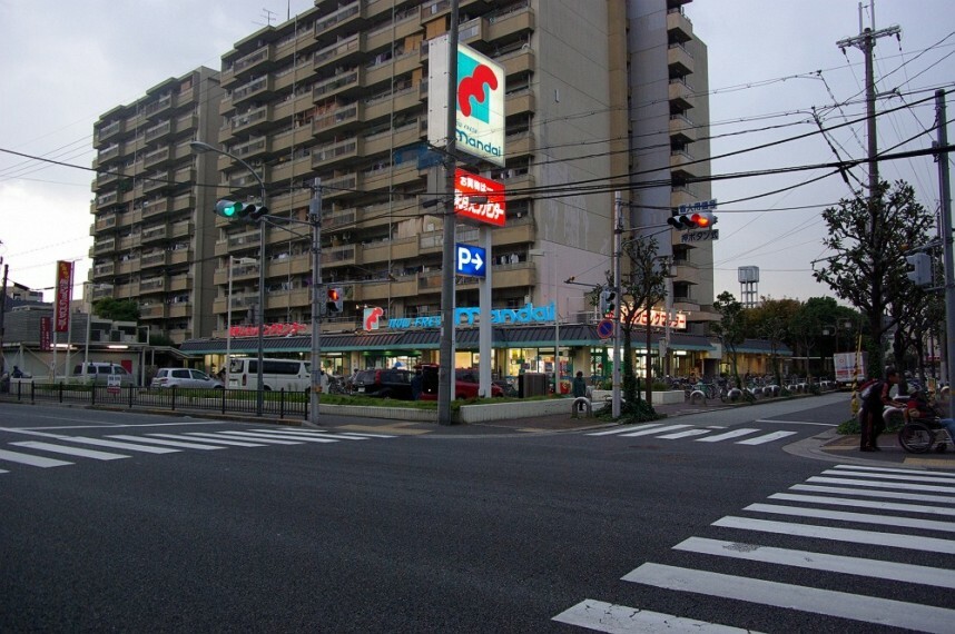 スーパー 【スーパー】万代 阪神ショッピングセンター店まで400m