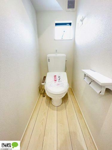 トイレ 清潔な洗浄機能付き温水シャワートイレ
