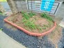 庭 【リフォーム済】玄関前に庭スペースを作りました。花などを植えて彩りを加えるのもいいですね。