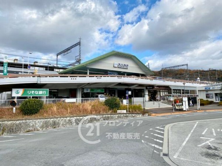 近鉄難波・奈良線「東生駒駅」まで徒歩約5分（約400m）