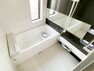 浴室 【リフォーム済】浴室はハウステック製の1坪サイズの浴室乾燥機付きのユニットバスを新設しました。1坪サイズなので男性の方でも足を延ばして入浴することができます。