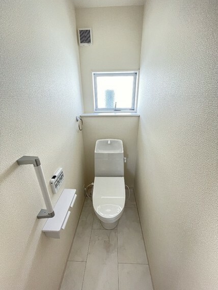 トイレ 2階にもトイレがあります。