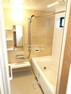 浴室 （新築時写真）バスルームは心と身体をリフレッシュさせる癒しの空間。 オートバスを搭載しているので、バスタイムをじっくりと堪能！