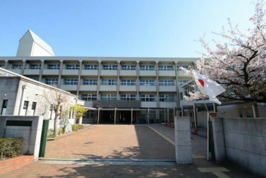 中学校 【中学校】神戸市立鷹匠中学校まで584m