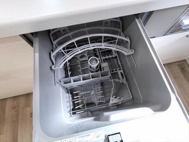 キッチン （リフォーム済）キッチンに食器洗い乾燥機を設置しました。おっくうになりがちな食後の後片付けの強い味方です。