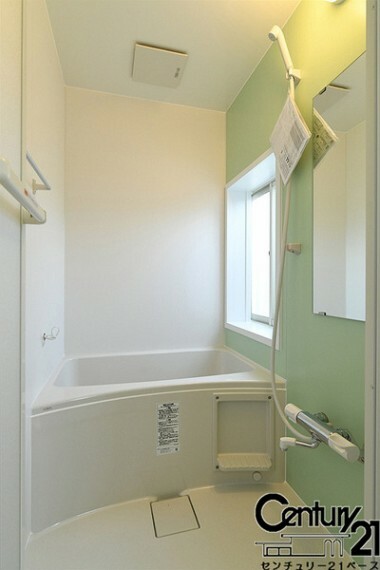 浴室 ■現地撮影写真■ゆったり快適な清潔感のある浴室！