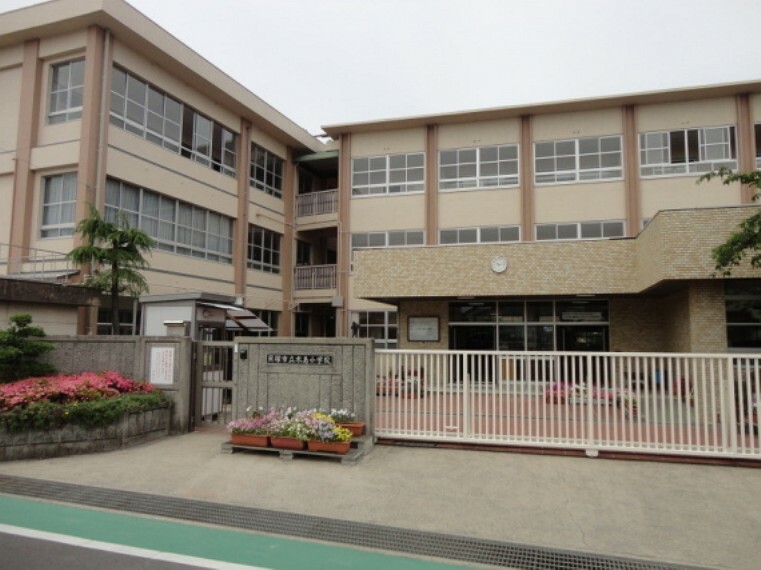 小学校 【小学校】貝塚市立木島小学校まで426m
