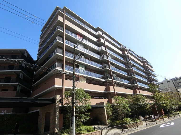 大京穴吹不動産江坂店(電話受付:本社インフォメーションデスク)