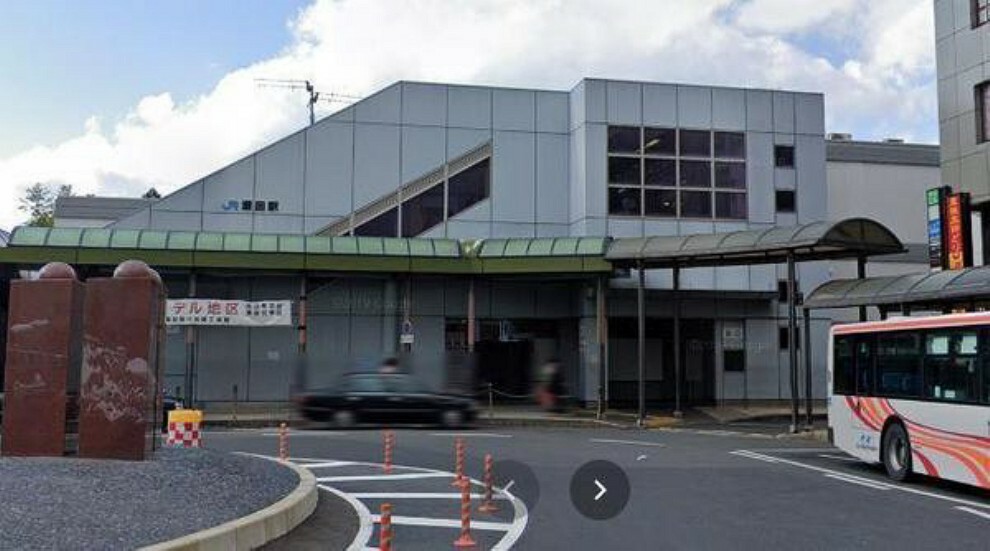 瀬田駅（JR 東海道本線） 1時間に約4本運行しています。駅前にコンビニ、ビジネスホテル有り。徒歩圏内にスーパー有り。