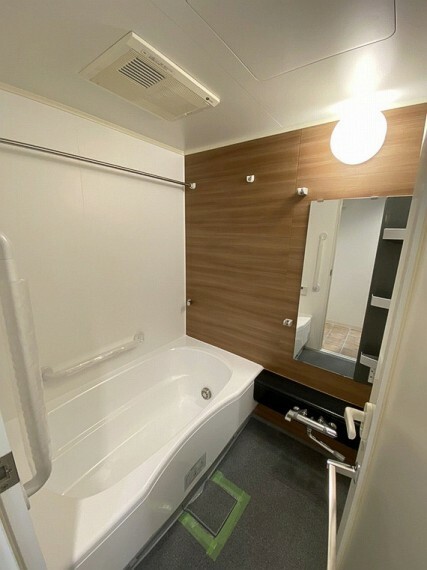 浴室 【浴室】バスタブ塗装実施。一日の疲れを癒すリフレッシュ空間です。
