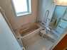 浴室 【リフォーム中】浴室は水栓金具交換・シャワーヘッド、ホース交換・クリーニングを行います。1坪サイズなのでゆったりと浴槽に入ることが出来ますね。