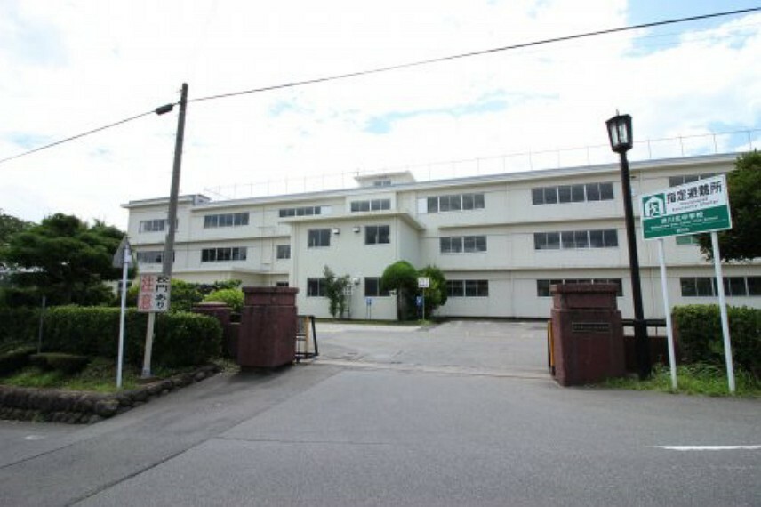 中学校 【中学校】渋川市立渋川北中学校まで1299m