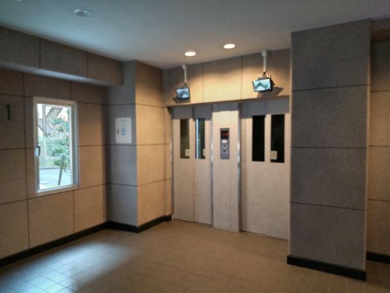 【共用スペース】エレベーターは2台ございます。