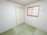 和室 2階4.5帖の和室です。各室収納スペース付でお部屋を広く使えます。