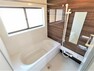 浴室 【リフォーム後】浴室はハウステック製の新品のユニットバスに交換。足を伸ばせる1坪サイズの広々とした浴槽で、1日の疲れをゆっくり癒すことができますよ。