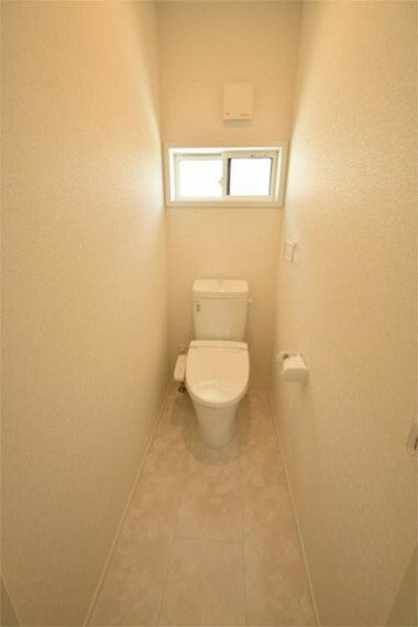 トイレ 2階にもトイレがあるので安心です