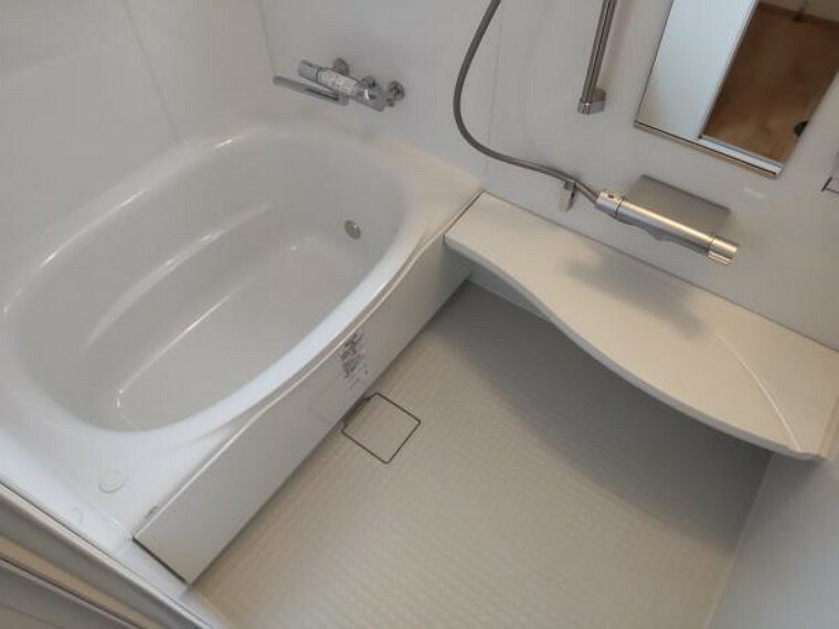 浴室 【リフォーム済】　ユニットバスは交換済です。北海道仕様で浴槽も断熱保温済です。温かなお風呂でゆったり過ごせます。