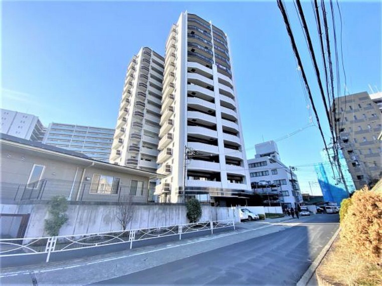 朝日土地建物 町田本社 営業7課