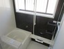 浴室 【リフォーム済】浴室は0.75坪タイプのハウステック製ユニットバスに新品交換しました。自動湯張り・追い焚き機能付きで、いつでも温かいお湯につかれます。