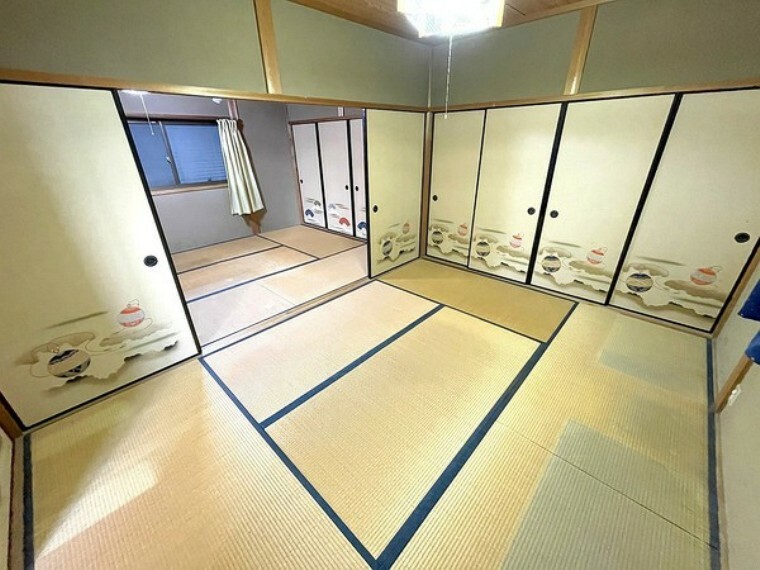 和室 緑を基調とした室内が癒しを与えてくれます。やはり日本人には和室が落ち着く空間になるのかも知れませんね。