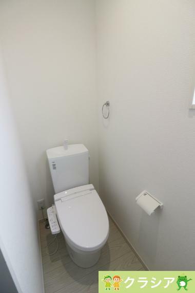 トイレ 快適な温水清浄便座付。いつも使うトイレだからこそ、こだわりたいポイントです（2022年5月撮影）